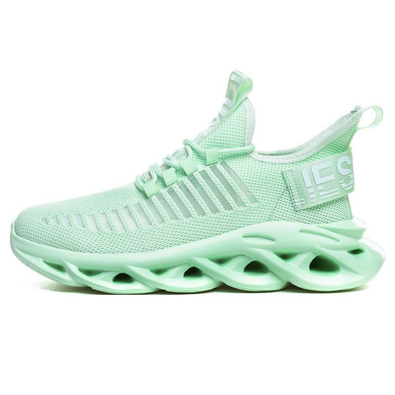 Large Size Mesh Men's Flying Shoes