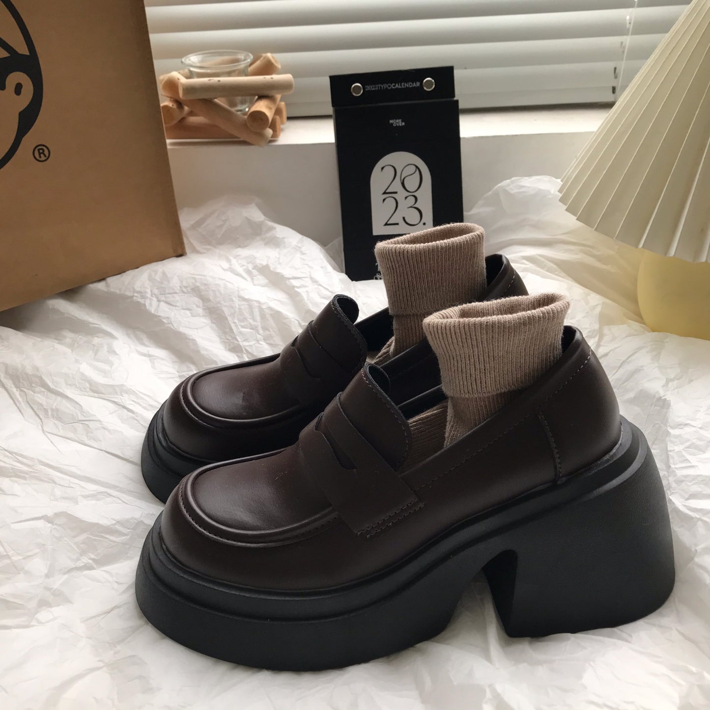 Women With Thick High Heels And Lace Up Small Leather Shoes Q1