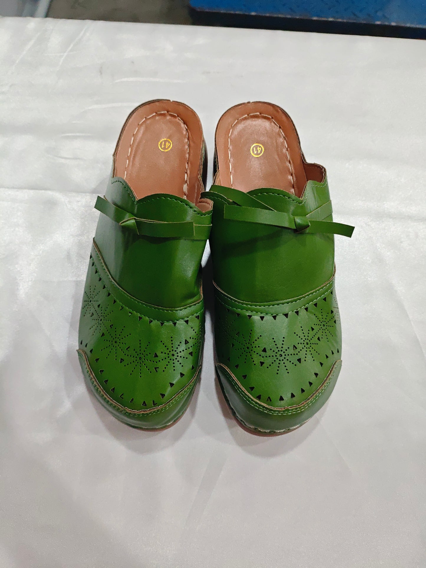 Plus Size Women's Shoes Bow Hollow Toe Flat Sandals