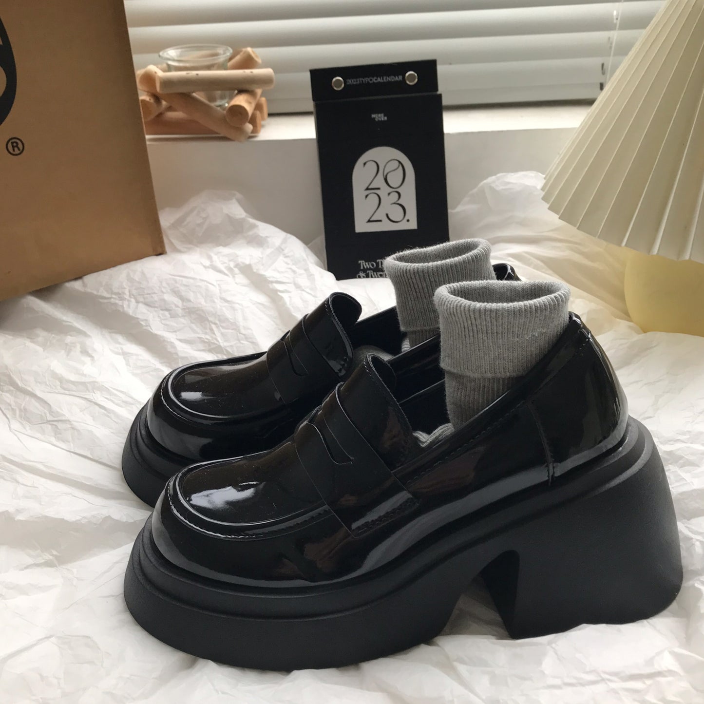 Women With Thick High Heels And Lace Up Small Leather Shoes Q1