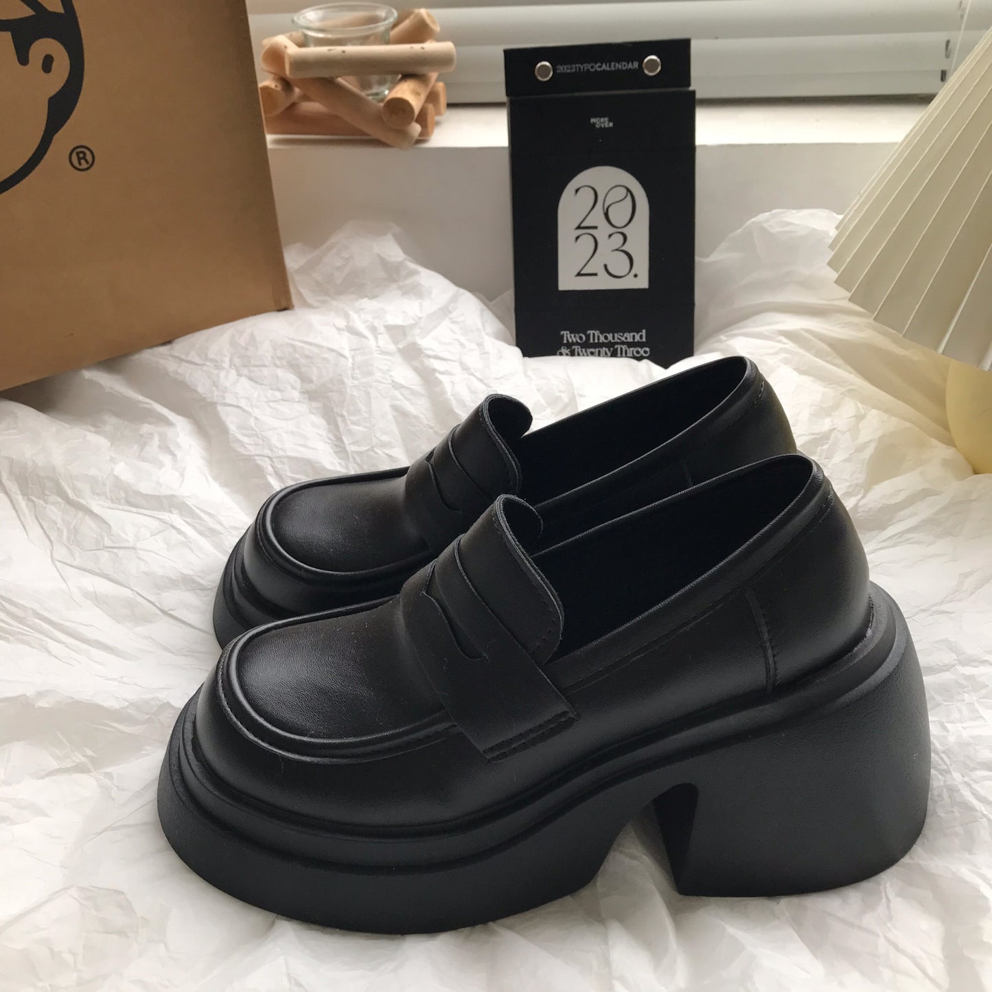 Women With Thick High Heels And Lace Up Small Leather Shoes Q1