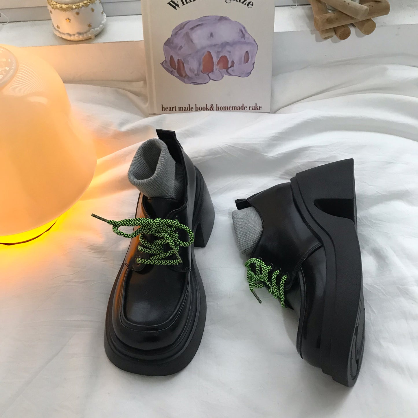 Women With Thick High Heels And Lace Up Small Leather Shoes Q1